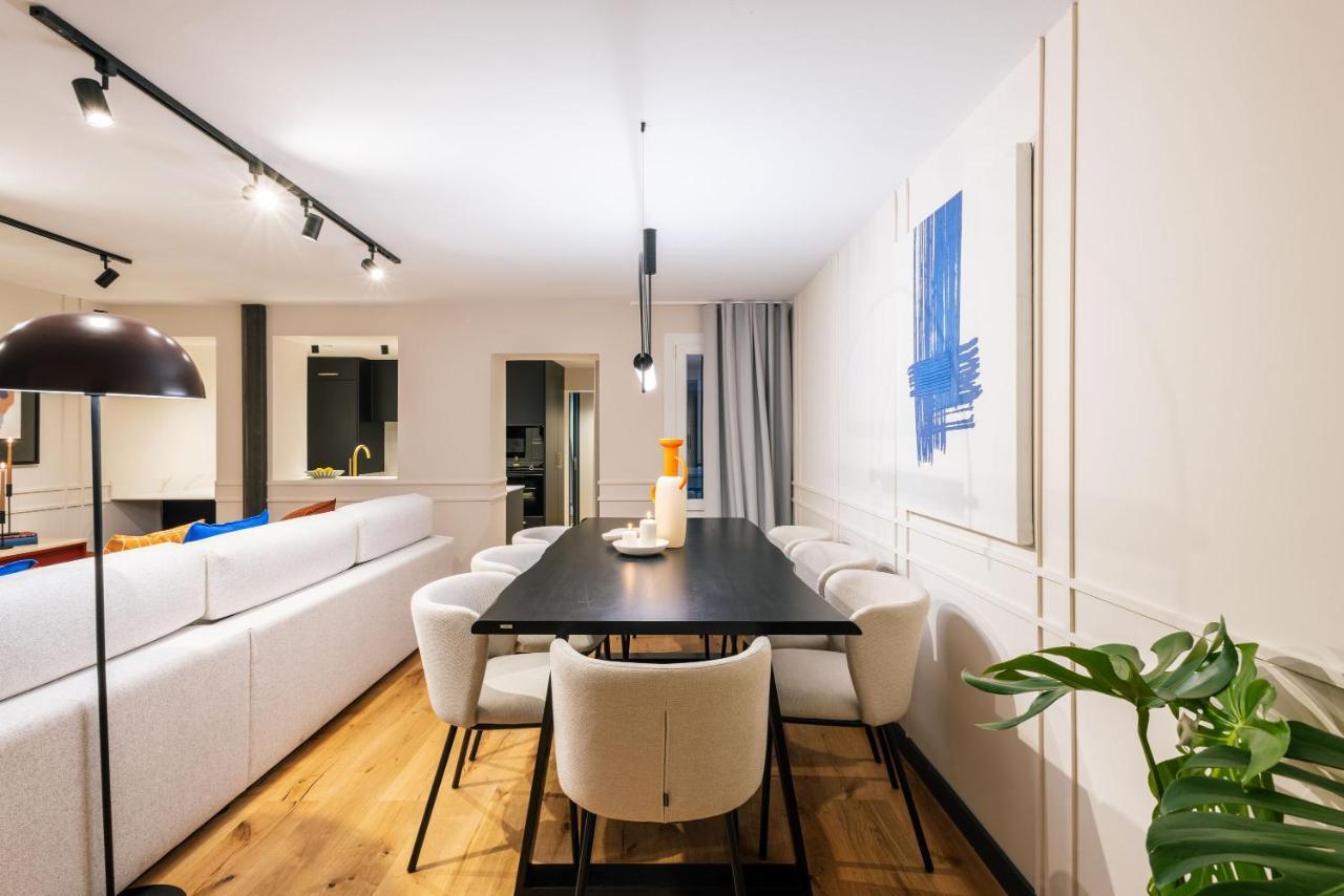 Stylish 4 Suites +Patio Luxury Apartment Gran Via Madrid Exterior photo