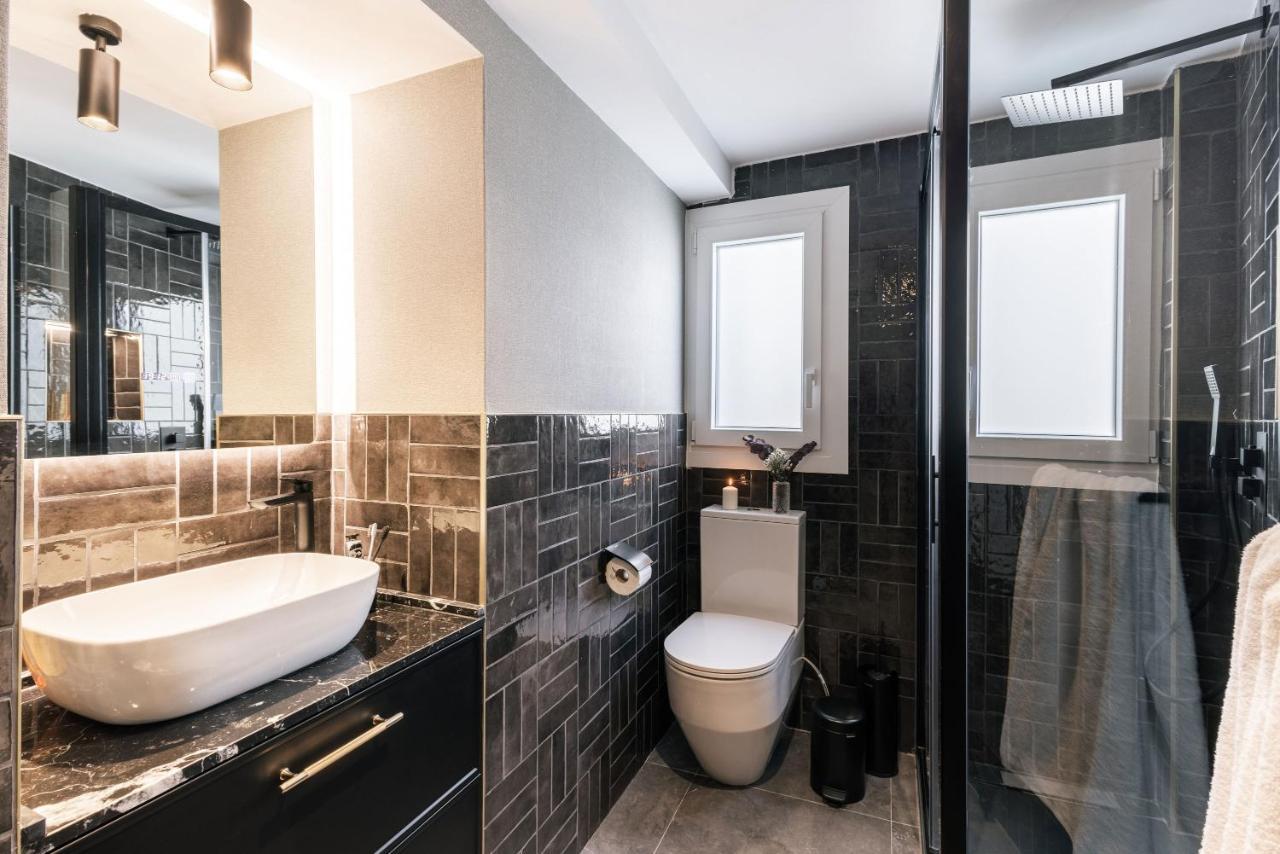Stylish 4 Suites +Patio Luxury Apartment Gran Via Madrid Exterior photo